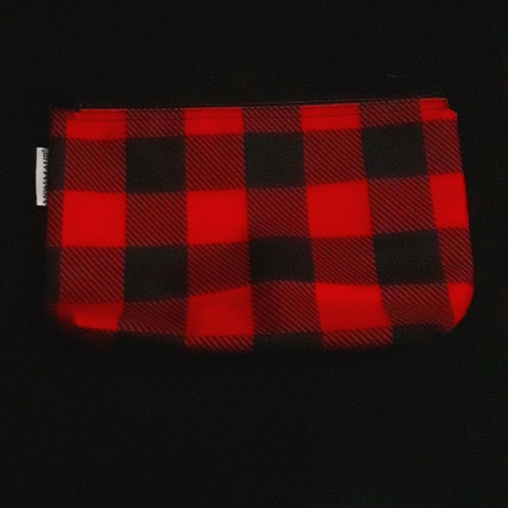 Von Maur Insulated buffalo plaid lunch bag